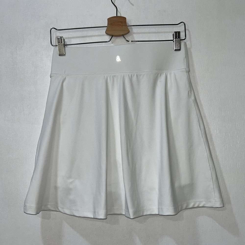LOU & GREY WOMENS STRIPED LUVSTRETCH OVERLAP SKORT WHITE  Sz SMALL - Picture 3 of 12